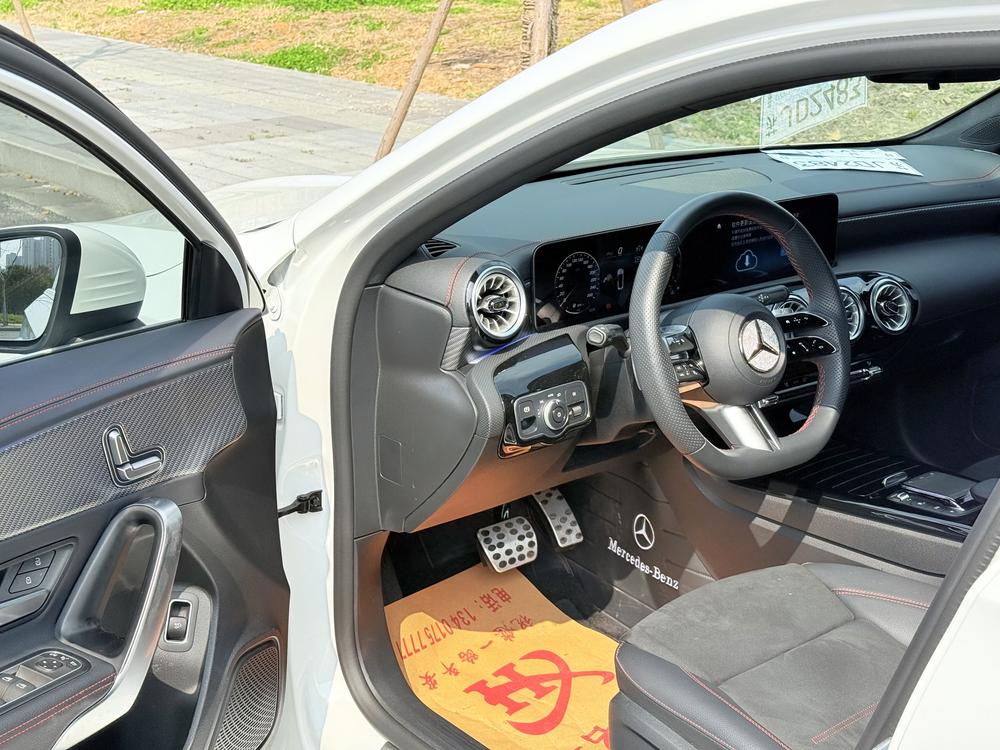 Mercedes-Benz Mercedes-Benz A-Class