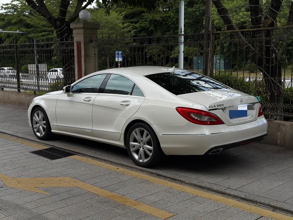 Mercedes-Benz Mercedes-Benz CLS