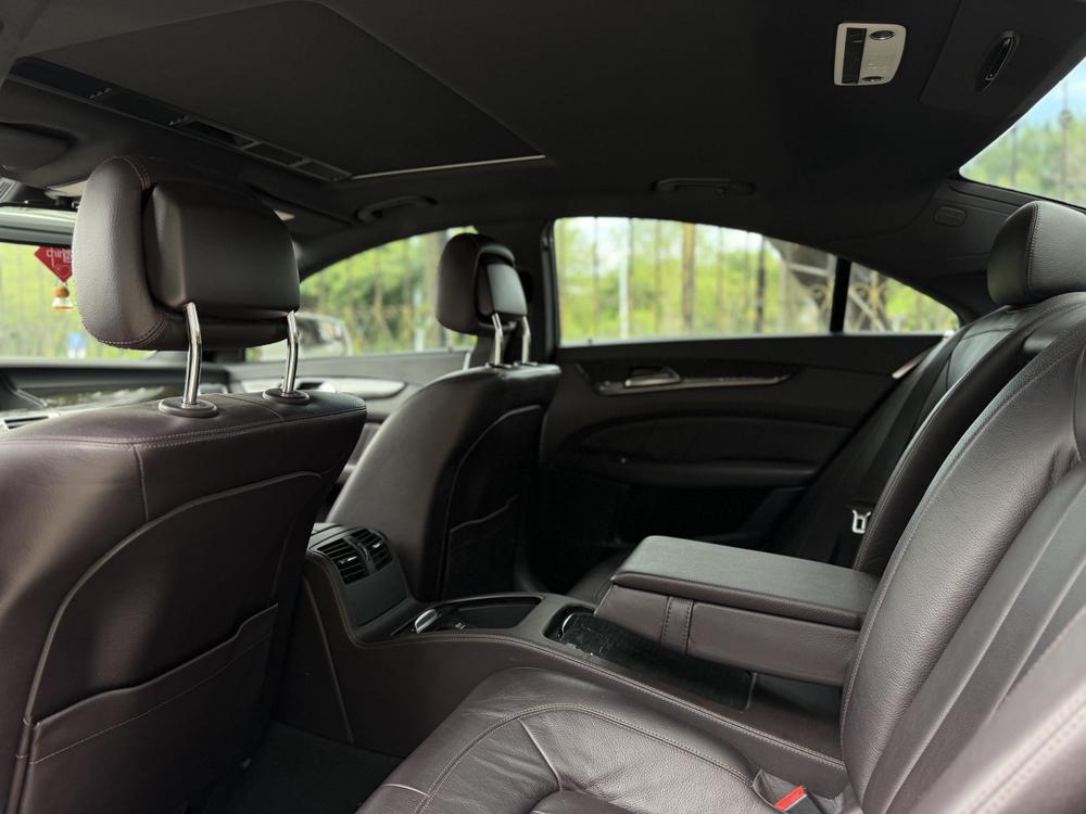 Mercedes-Benz Mercedes-Benz CLS