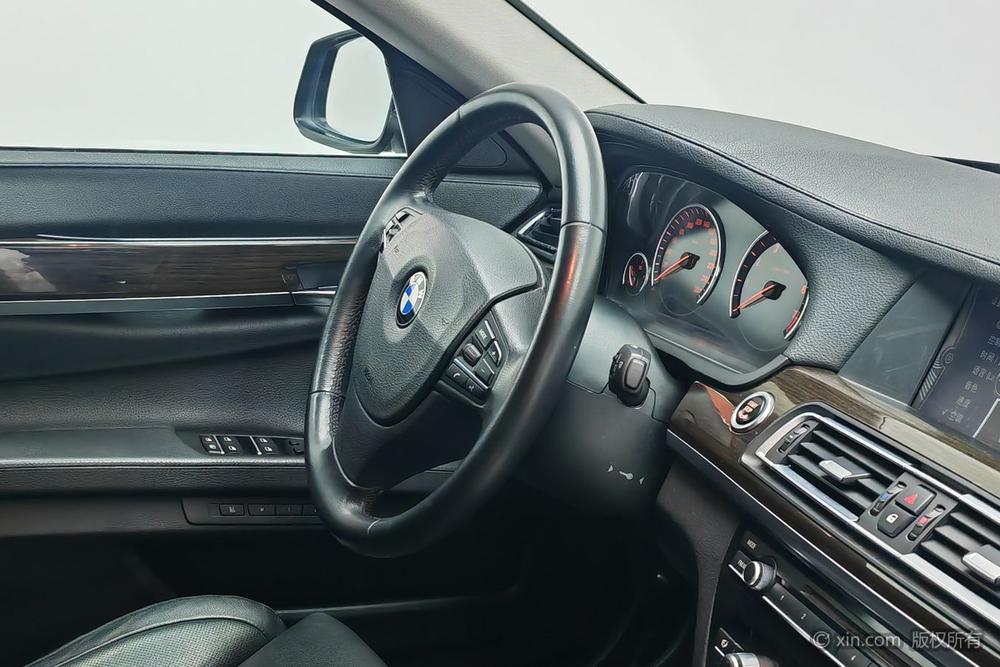 BMW BMW 7-Series