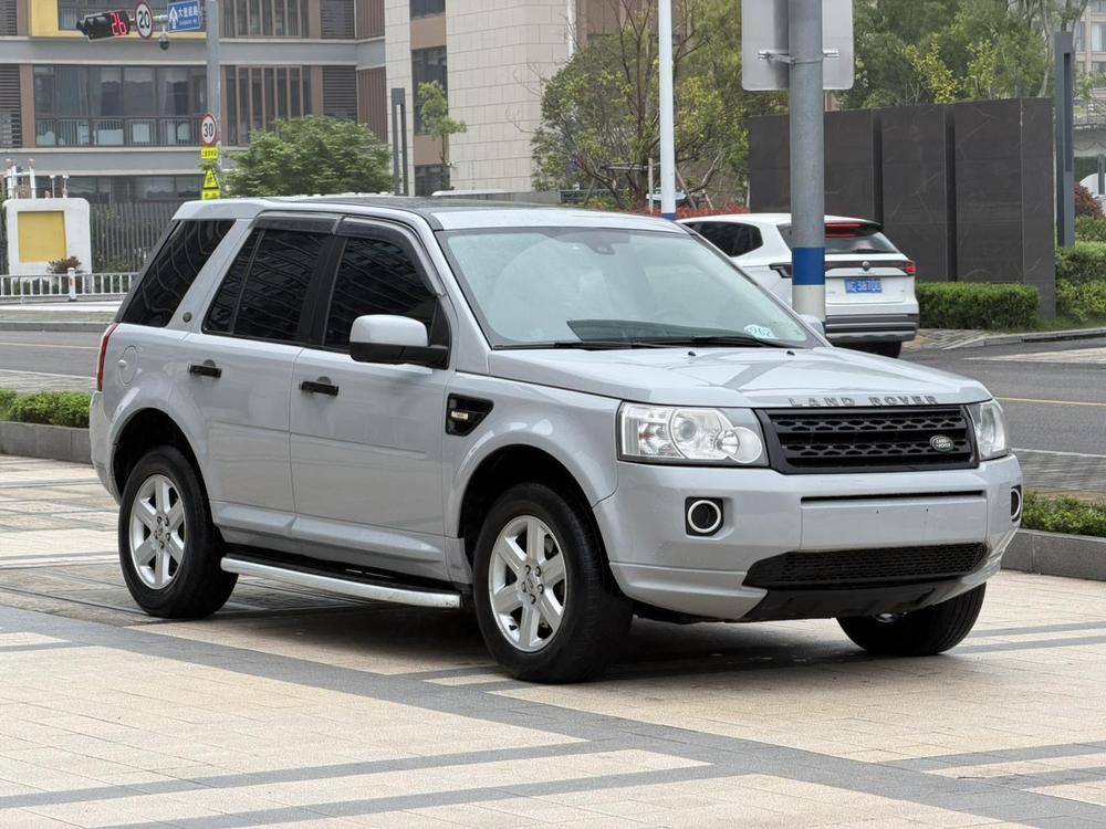 Land Rover Freelander 2