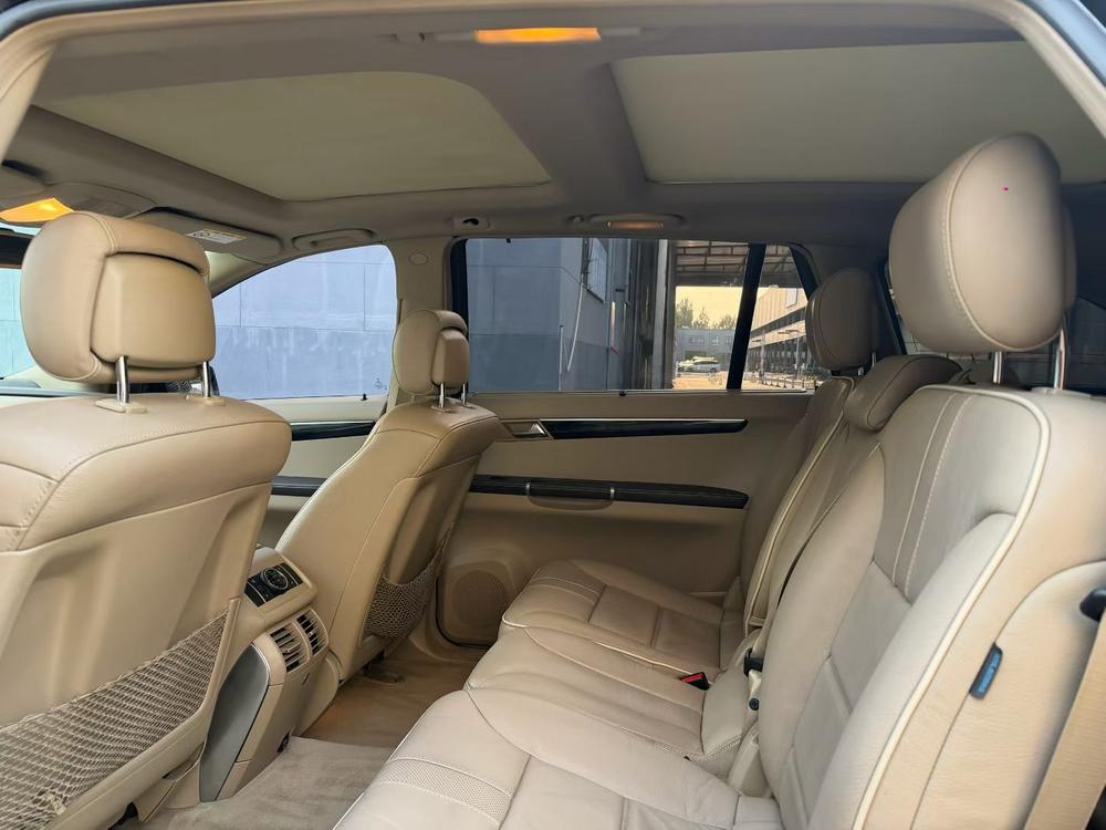 Mercedes-Benz Mercedes-Benz R-Class