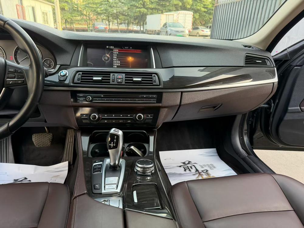 BMW BMW 5-Series