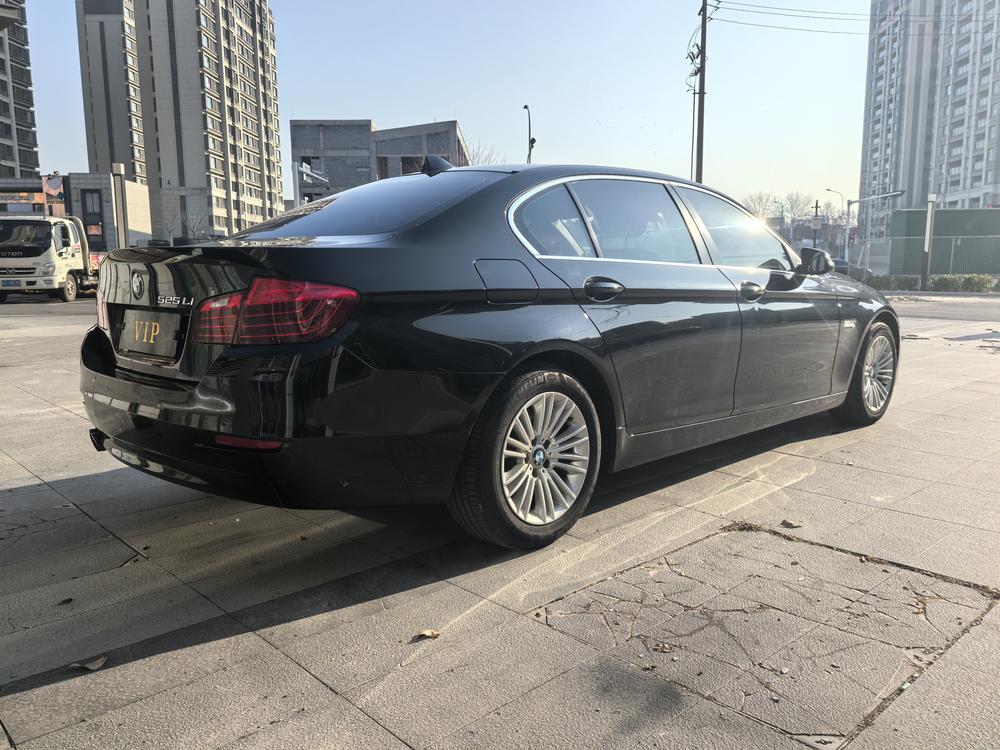 BMW BMW 5-Series