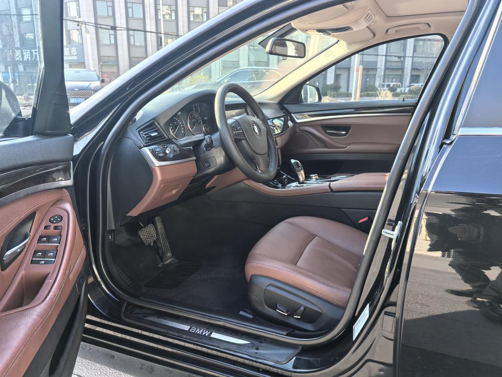 BMW BMW 5-Series