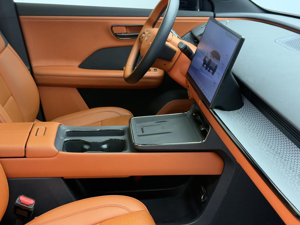 Toyota Bozhi 3X