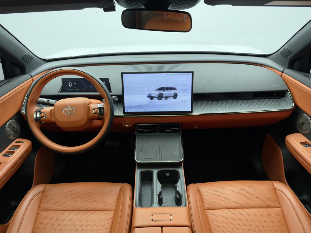 Toyota Bozhi 3X