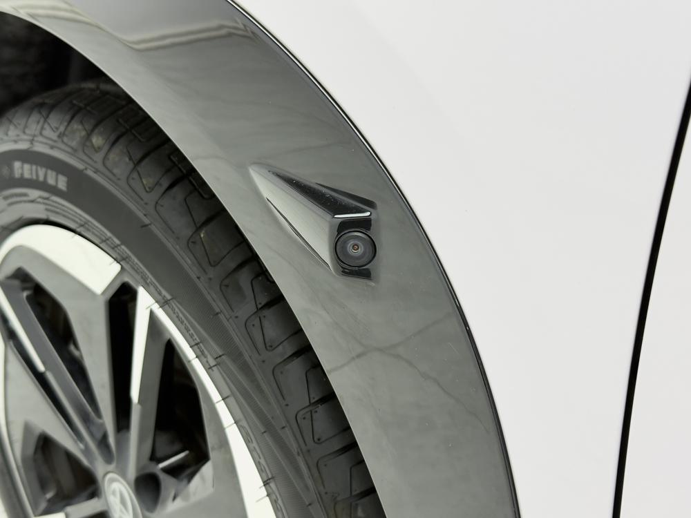 Toyota Bozhi 3X