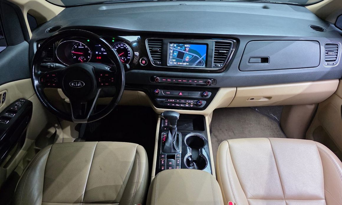 Kia Canival