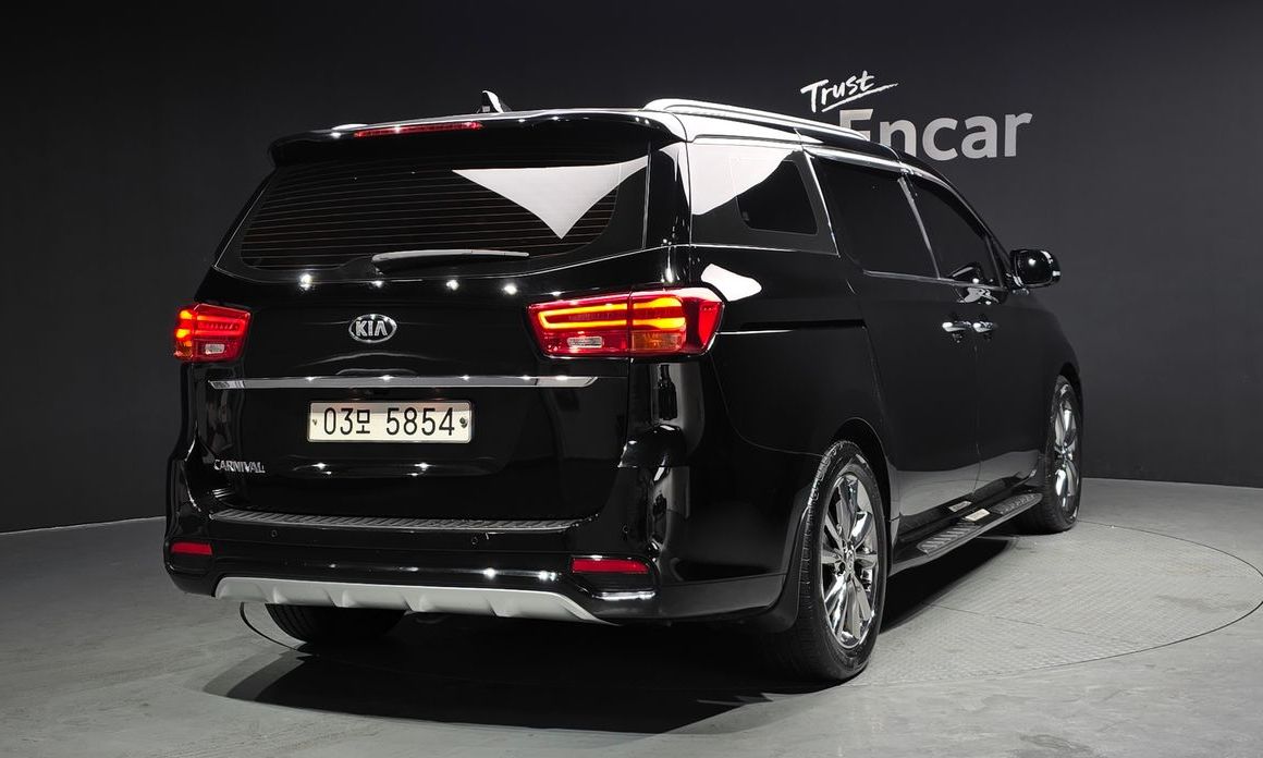 Kia Canival