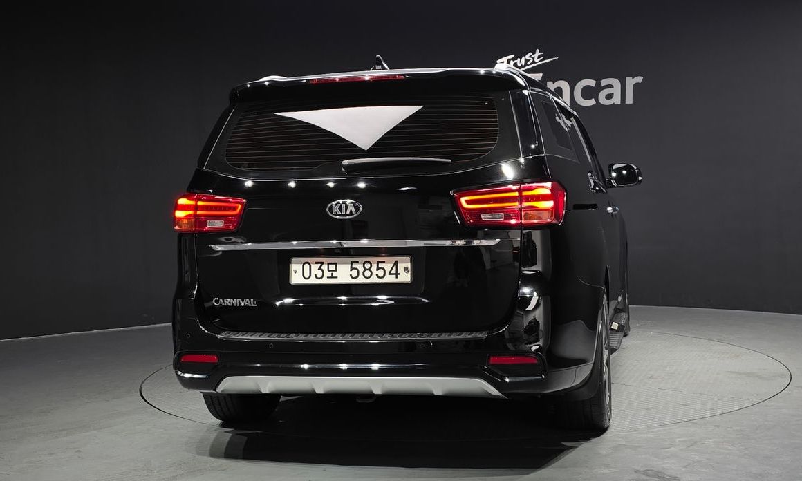 Kia Canival