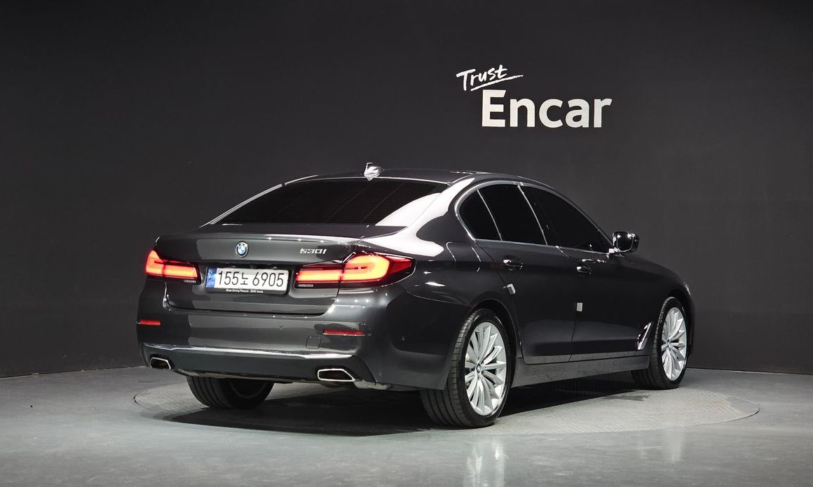 BMW 5-Series