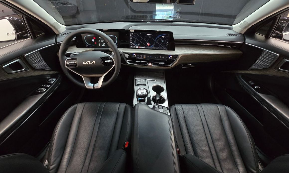 Kia K8