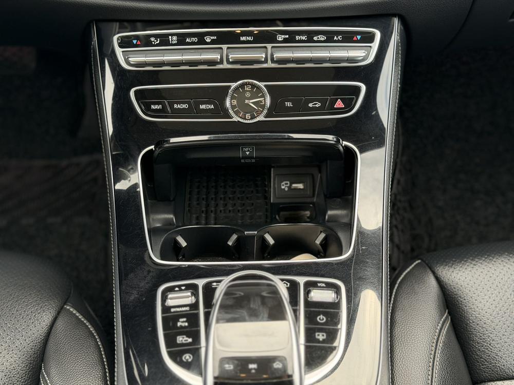 Mercedes-Benz Mercedes-Benz E-Class