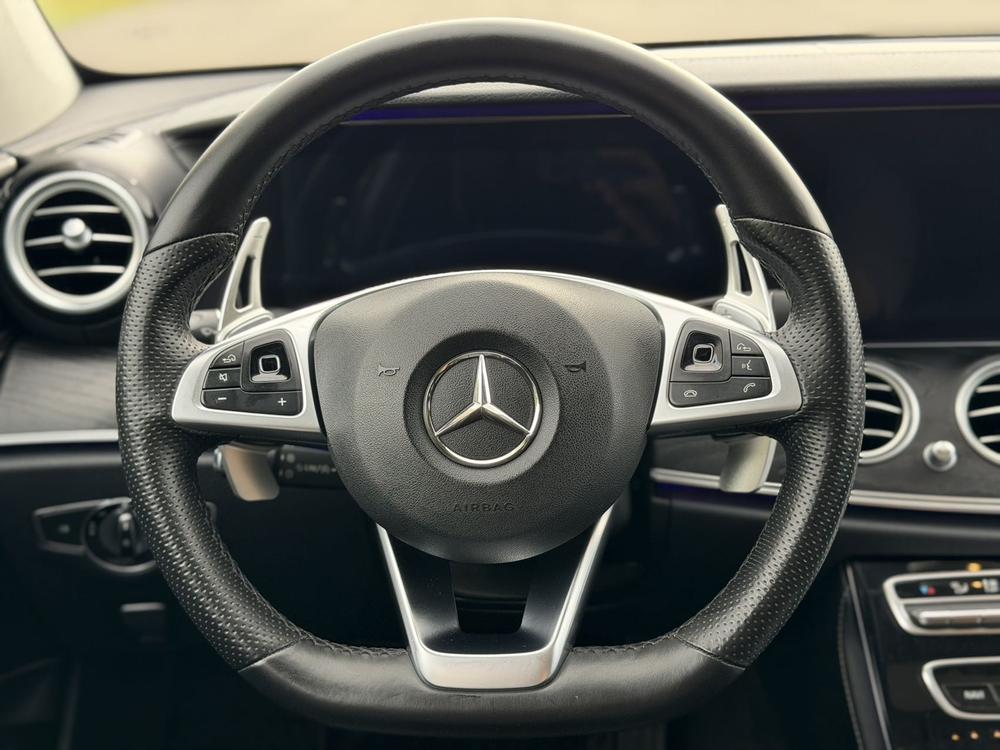Mercedes-Benz Mercedes-Benz E-Class