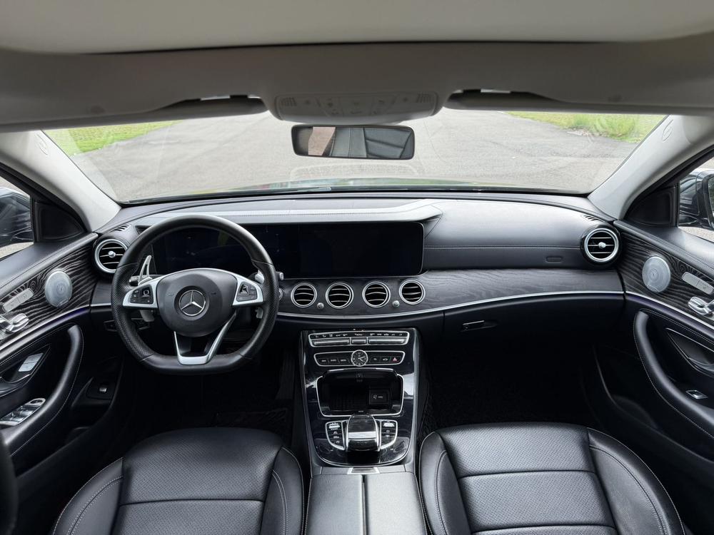 Mercedes-Benz Mercedes-Benz E-Class