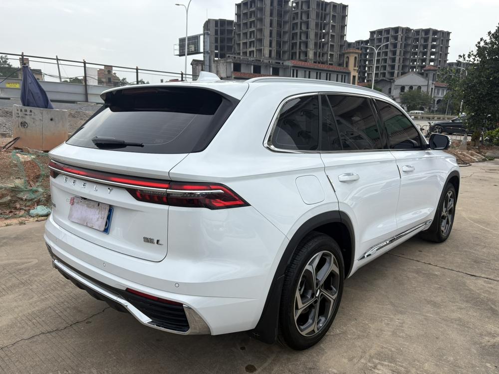 Geely Xingyue L