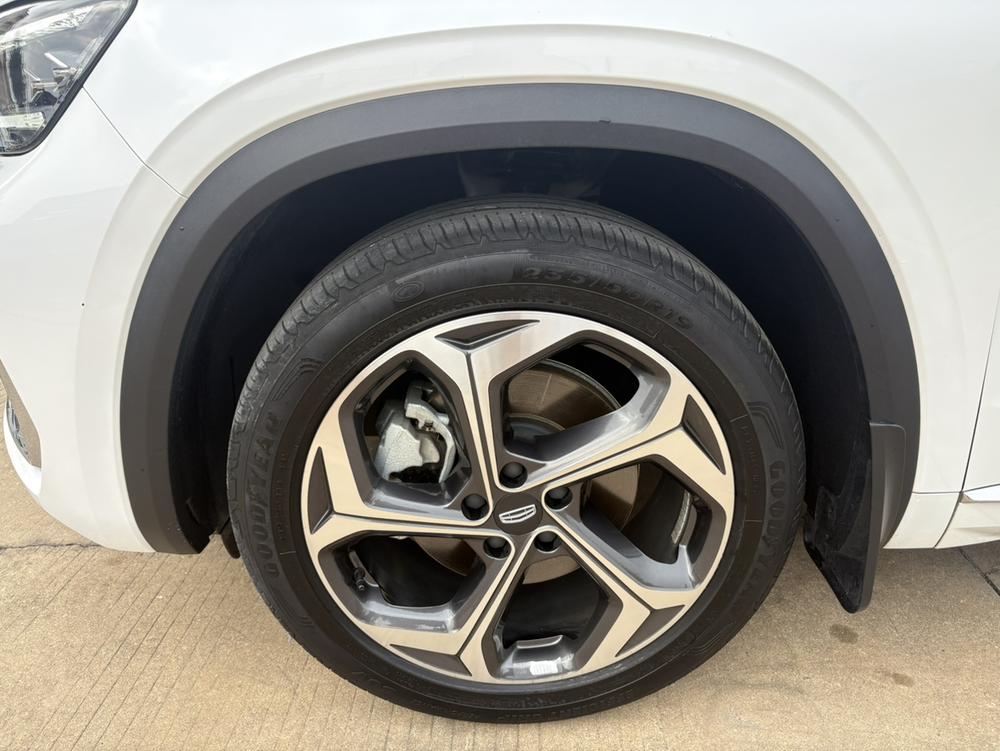 Geely Xingyue L