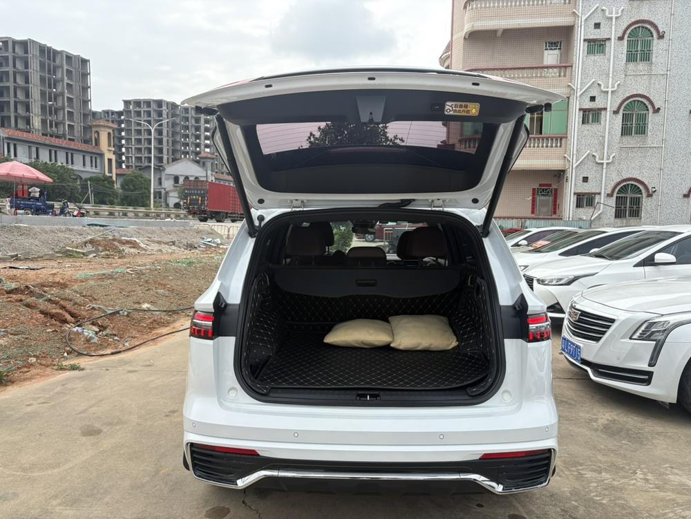 Geely Xingyue L