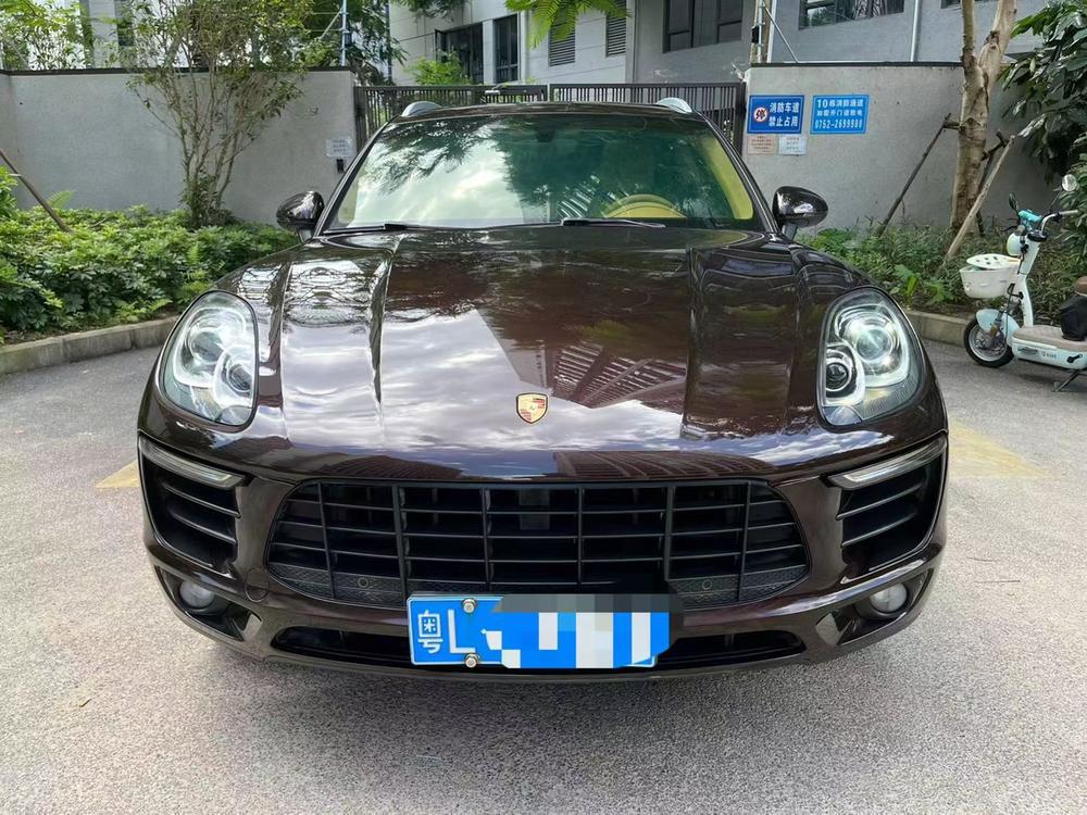 Porsche Macan