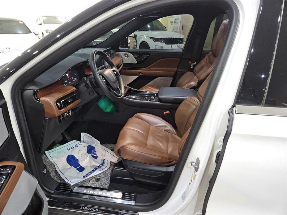 Lincoln Aviator