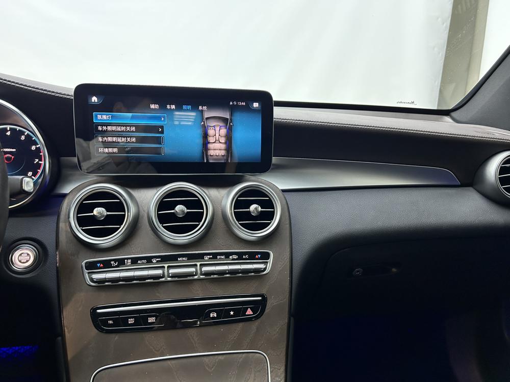 Mercedes-Benz Mercedes-Benz GLC
