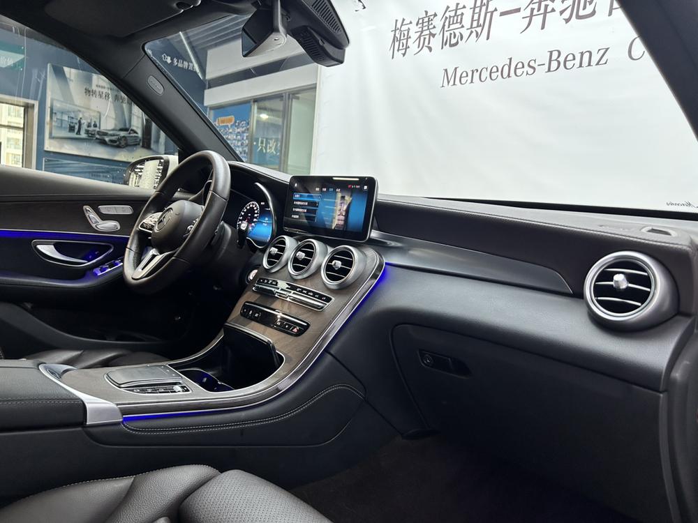 Mercedes-Benz Mercedes-Benz GLC