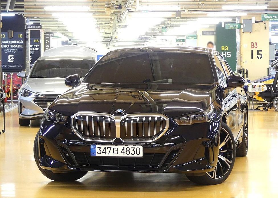BMW 5-Series