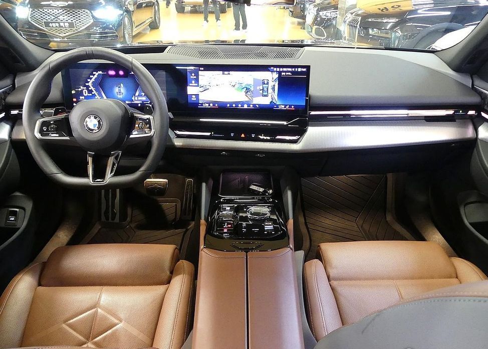 BMW 5-Series