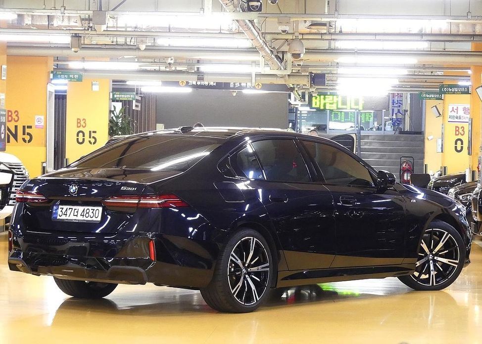 BMW 5-Series