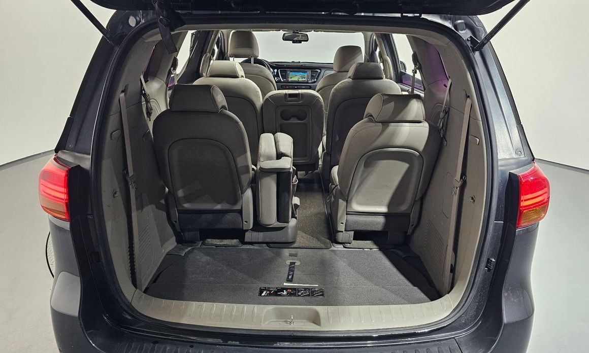 Kia Canival