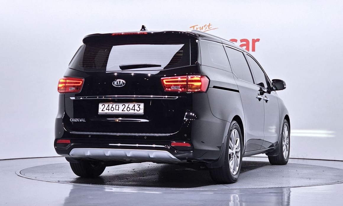 Kia Canival