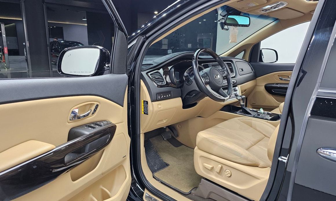 Kia Canival