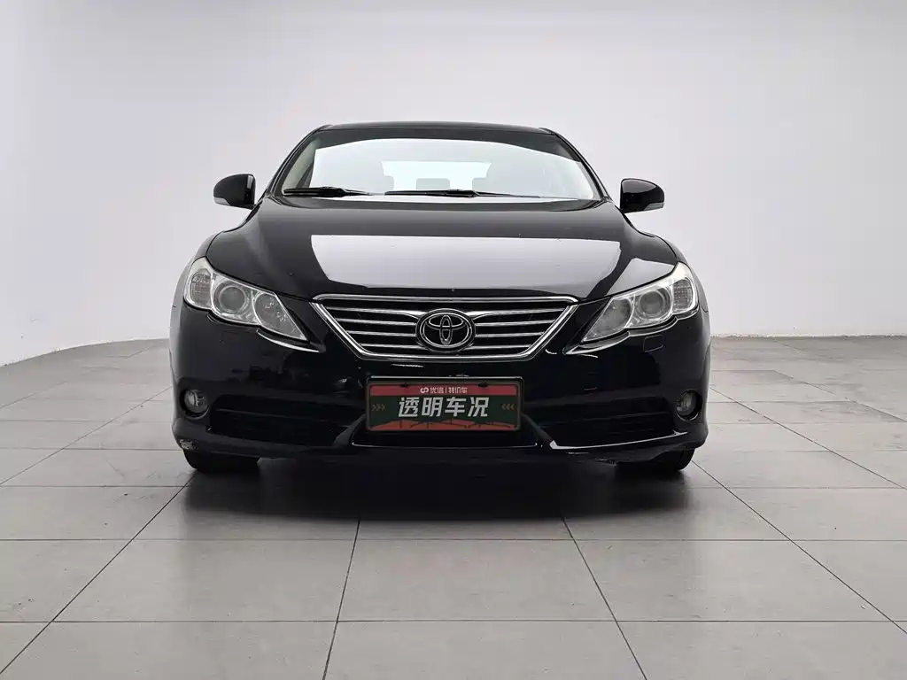 Toyota Reiz