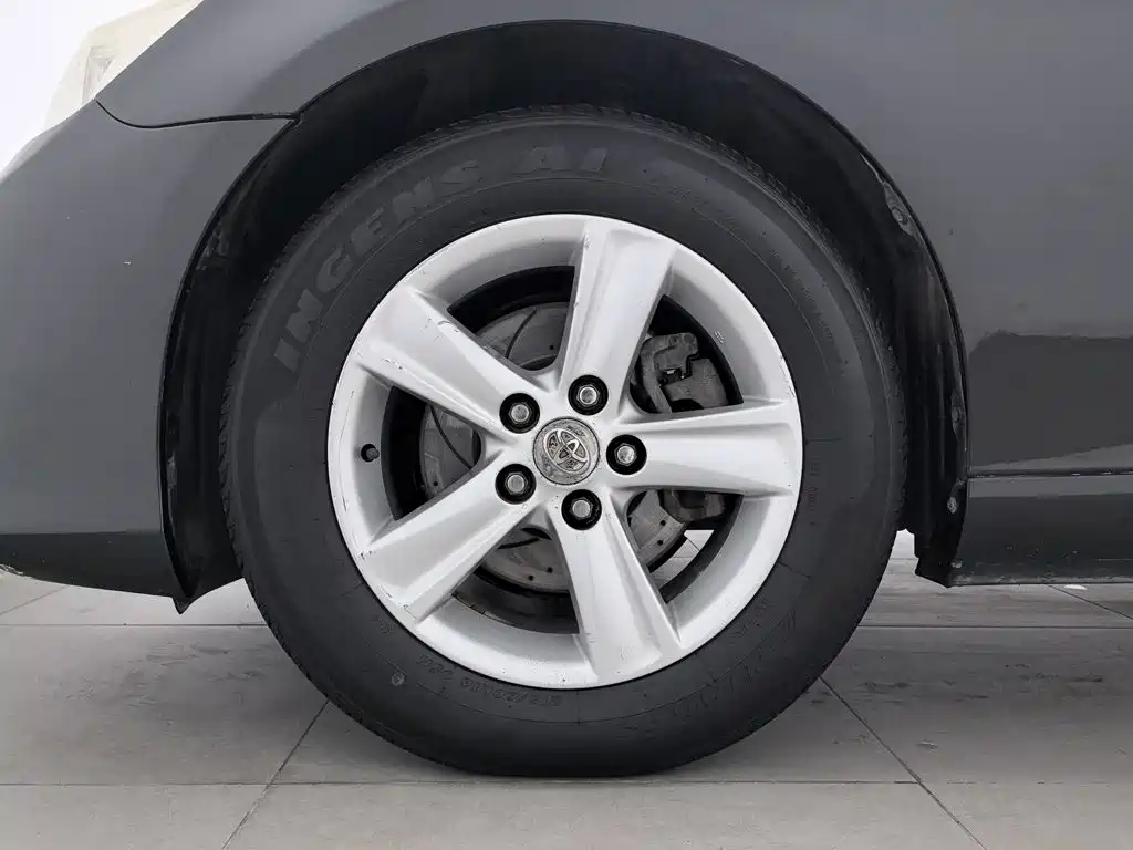 Toyota Reiz