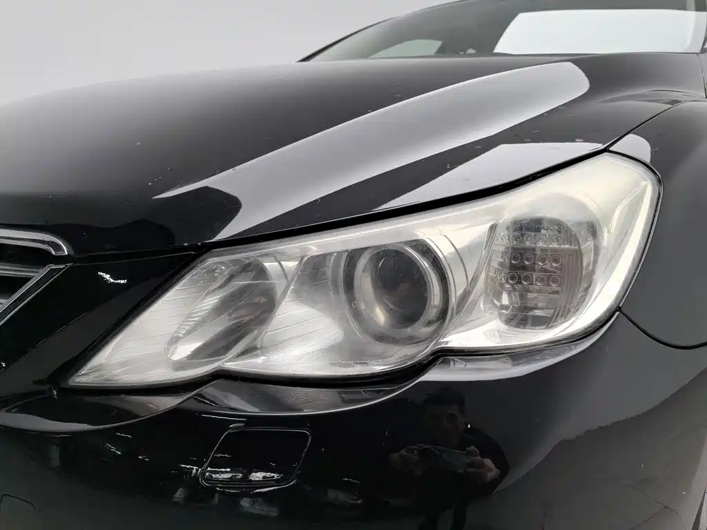 Toyota Reiz