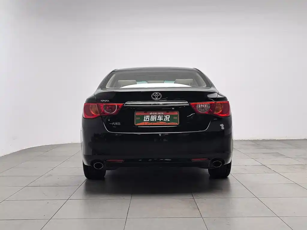 Toyota Reiz