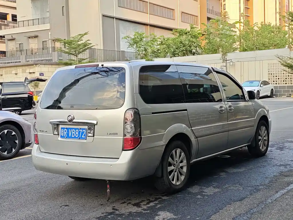 Buick GL8