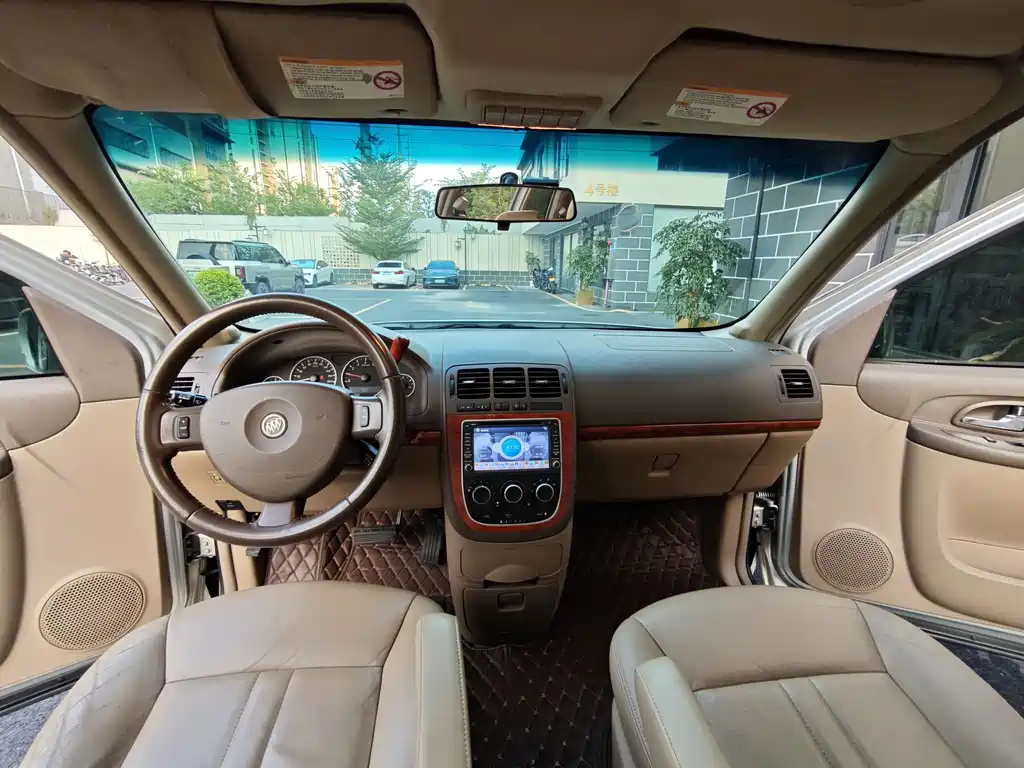 Buick GL8
