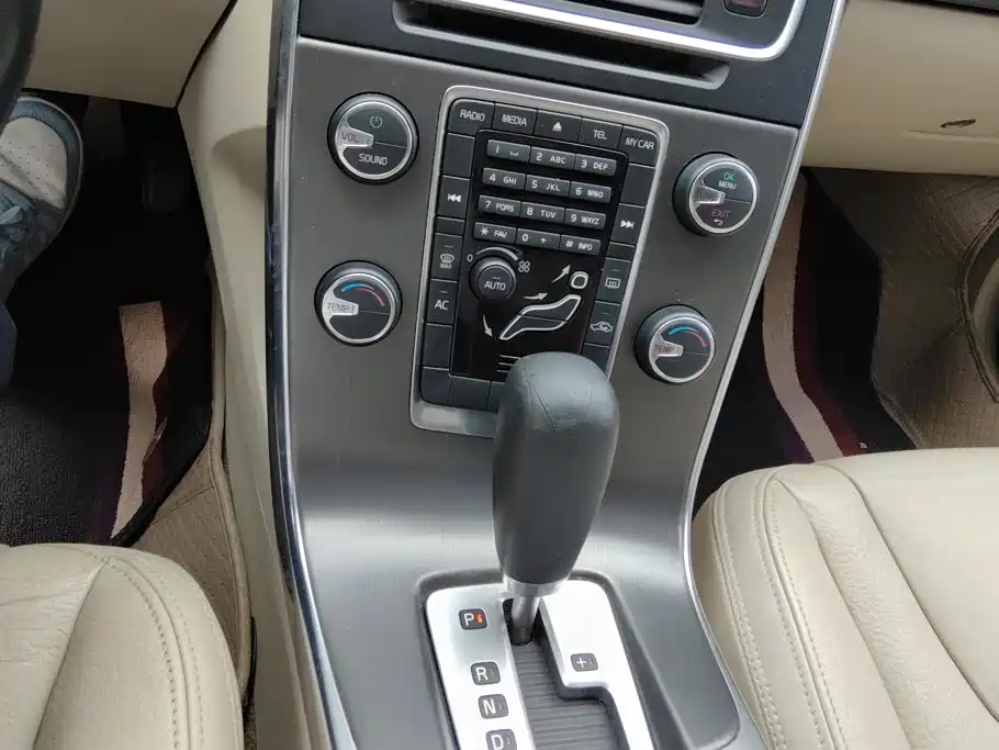 Volvo S60 (Import)