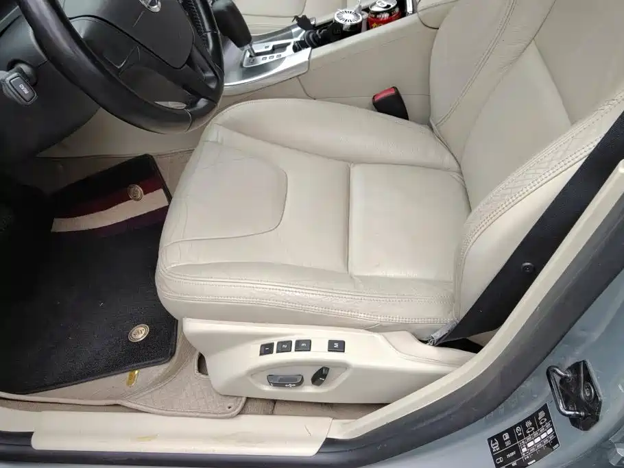 Volvo S60 (Import)