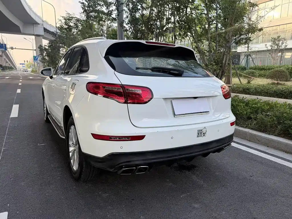 Zotye Zotye SR9