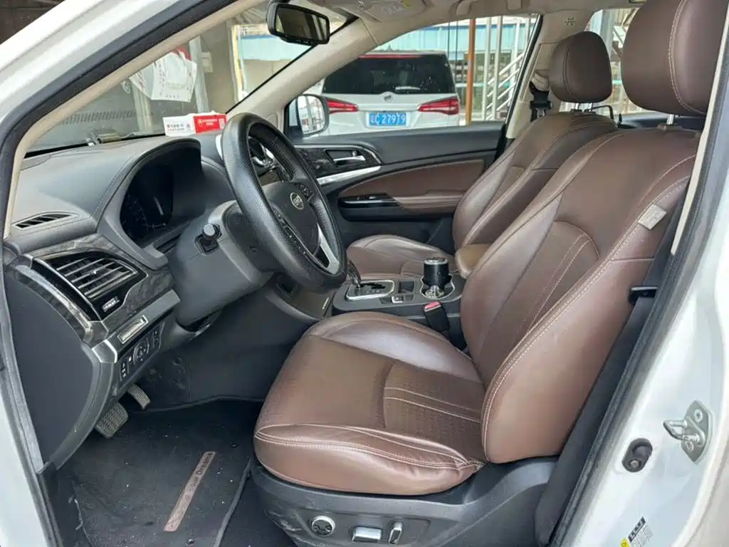 BYD S7