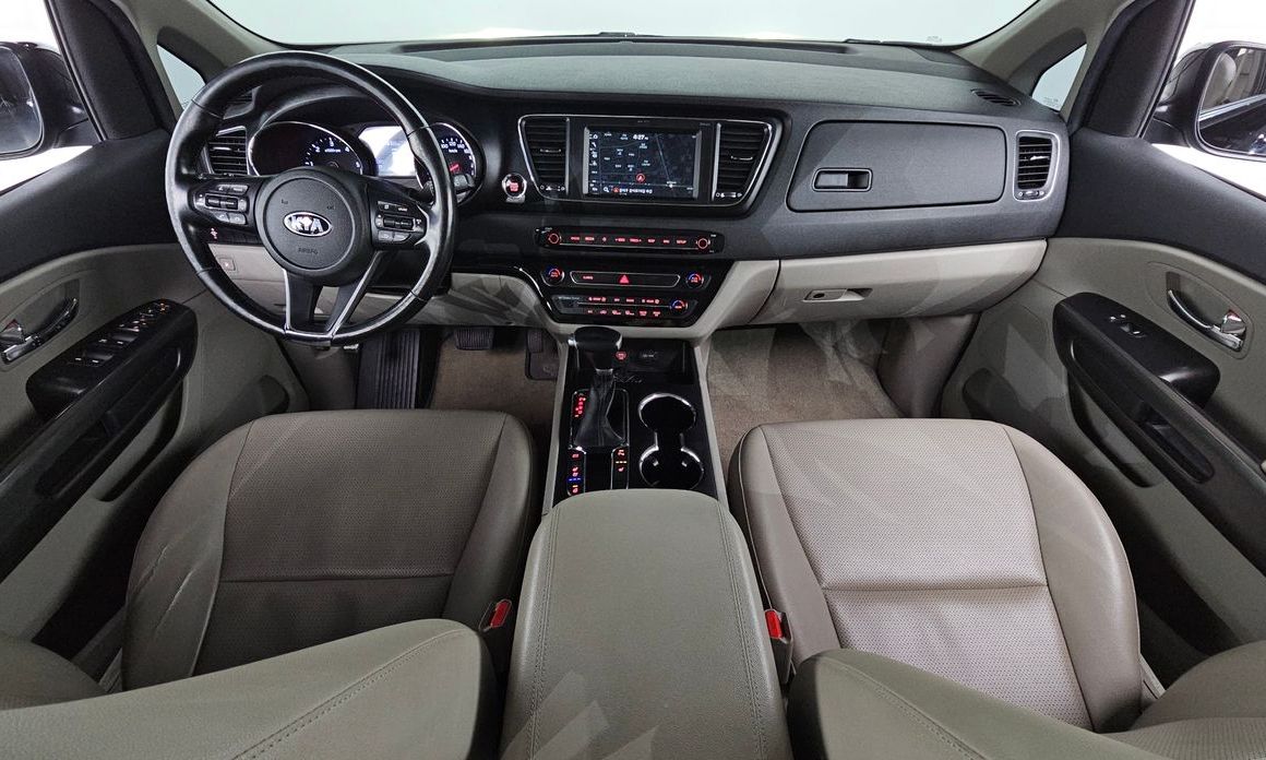 Kia Canival