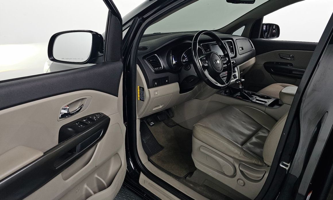 Kia Canival