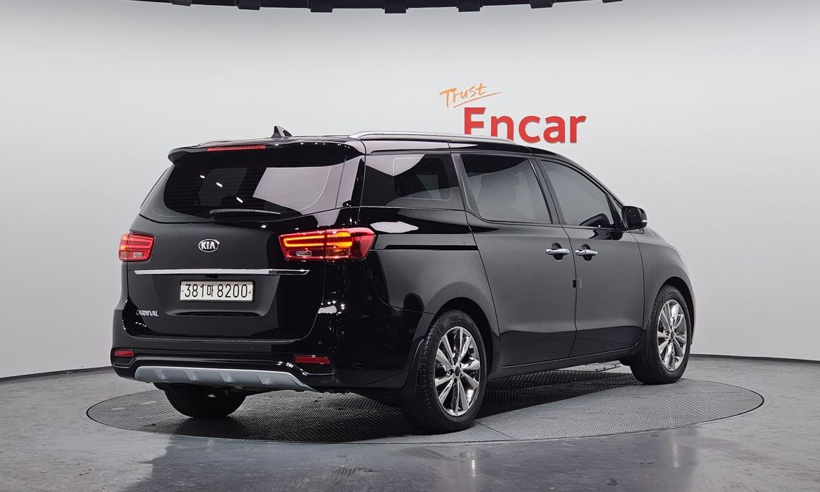Kia Canival