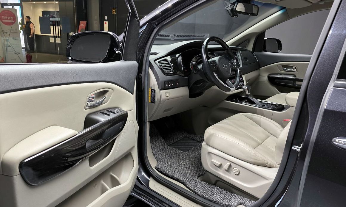 Kia Canival