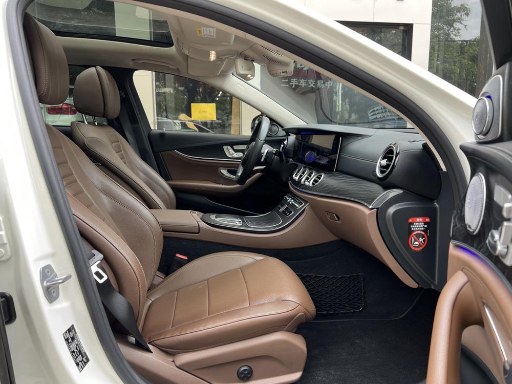 Mercedes-Benz Mercedes-Benz E-Class