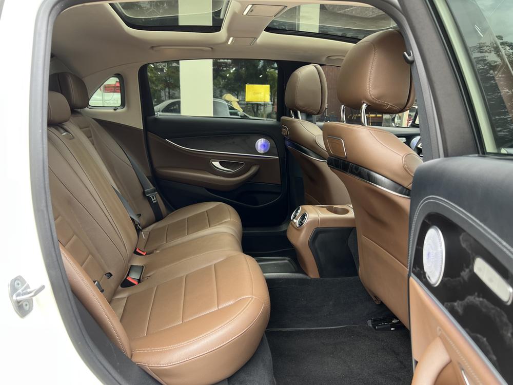 Mercedes-Benz Mercedes-Benz E-Class