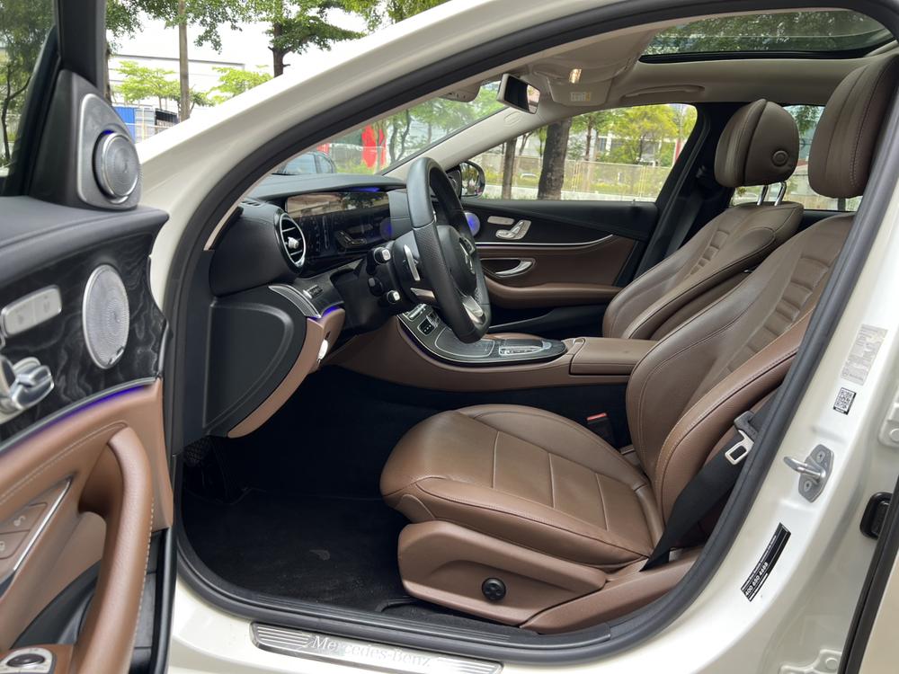 Mercedes-Benz Mercedes-Benz E-Class